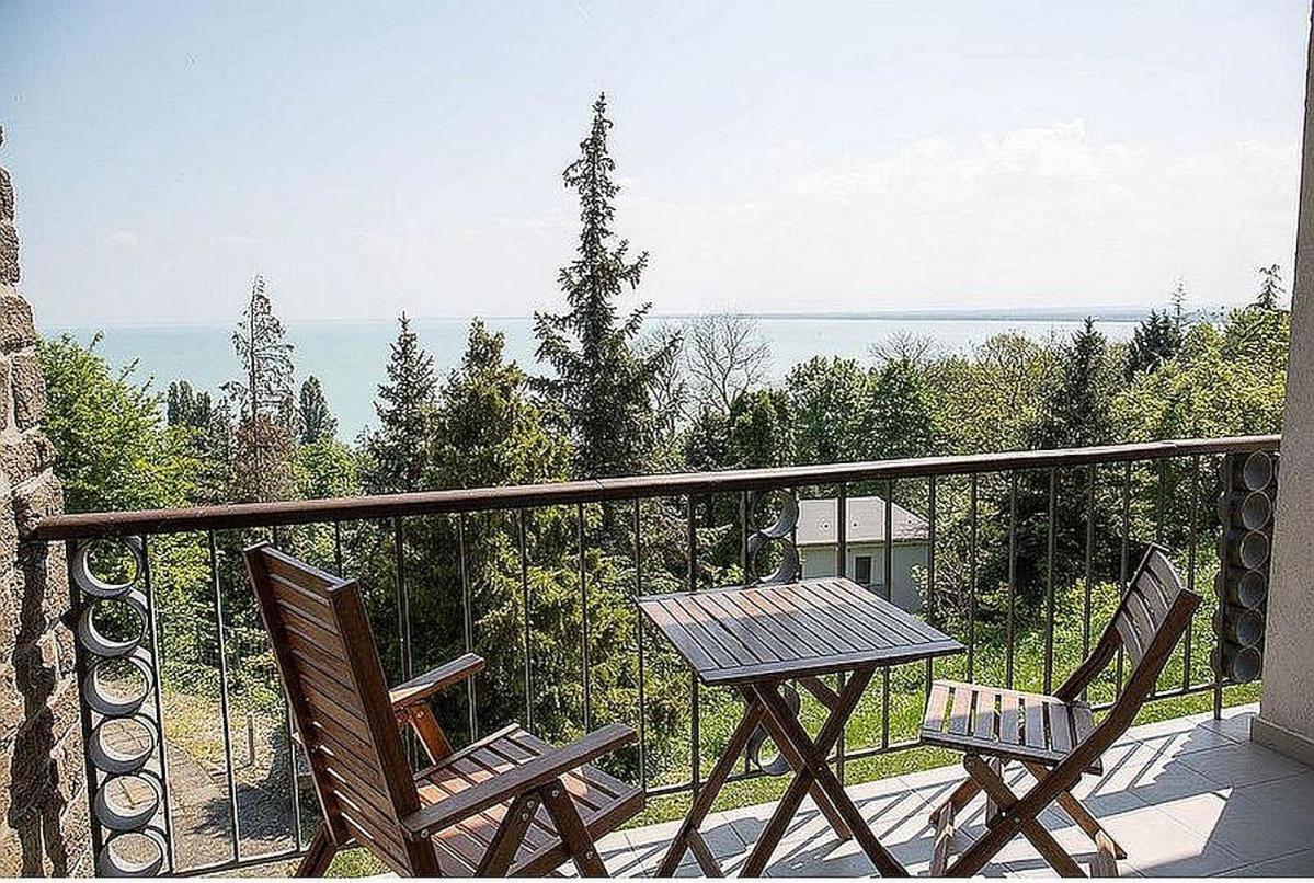 Media Resort Tihany Balaton Exteriör bild